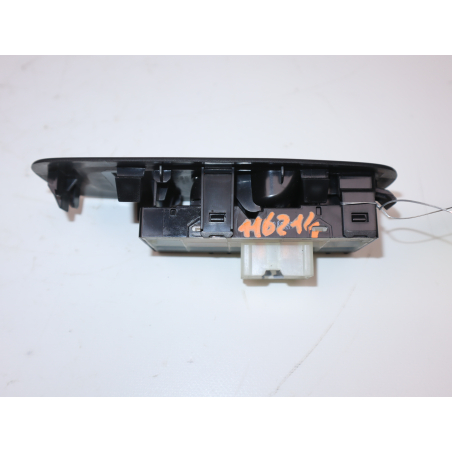 Commande lève-glace porte avant droite occasion RENAULT KADJAR Phase 1 - 1.2 TCE 130ch