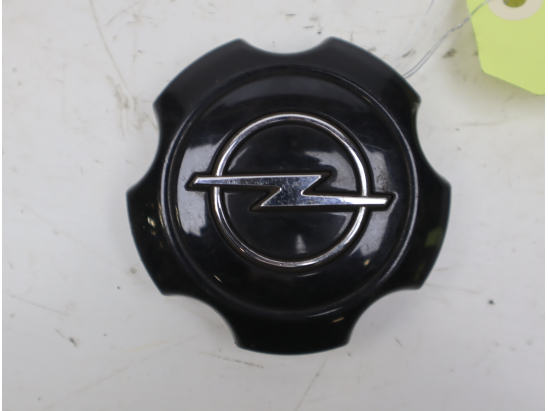Enjoliveur de roue occasion OPEL CORSA IV Phase 1 - 1.0i 60ch