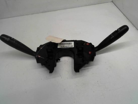 Bloc commodos occasion CITROEN C4 I Phase 2 - 1.6 HDI 92ch