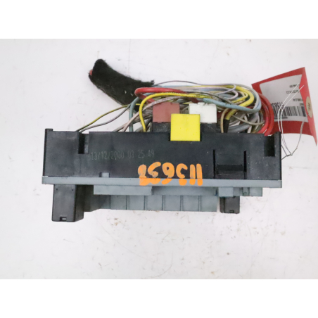 Platine fusible av occasion PEUGEOT 406 COUPE Phase 1 - 2.2 HDI 133ch