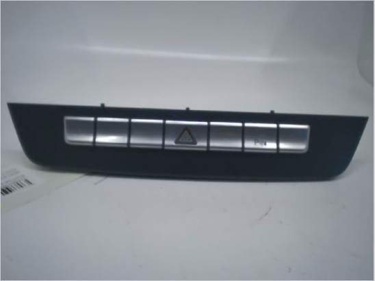 Bouton de warning occasion MERCEDES CLASSE C III Phase 1 BREAK - 2.2 CDI 205ch