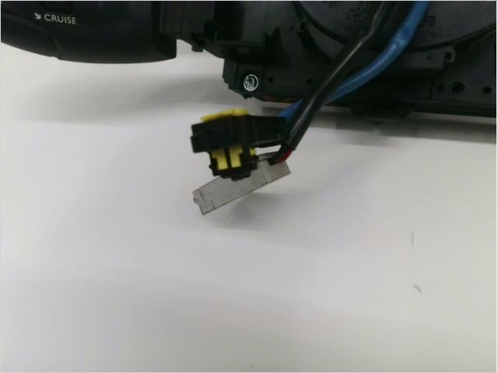 Bloc commodos occasion PEUGEOT 207 Phase 1 - 1.6 HDI 16v 90ch