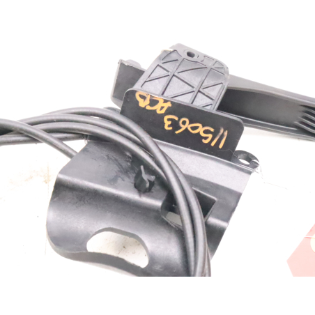 Tirette de capot moteur occasion PEUGEOT 5008 II Phase 2 - 1.2 130ch