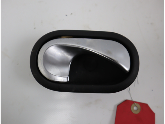 Poignee int porte avd occasion RENAULT TWINGO III Phase 1 - 1.0 SCE 12v 70ch
