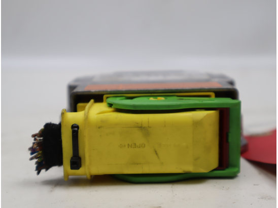 Boitier pyrotechnique occasion AUDI A4 II Phase 2 - 2.0 131ch