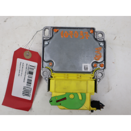 Boitier pyrotechnique occasion AUDI A4 II Phase 2 - 2.0 131ch