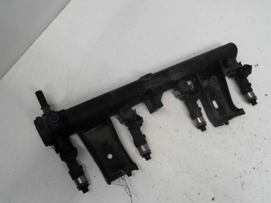 Rampe injection occasion PEUGEOT 207 Phase 1 - 1.6i 16v 110ch