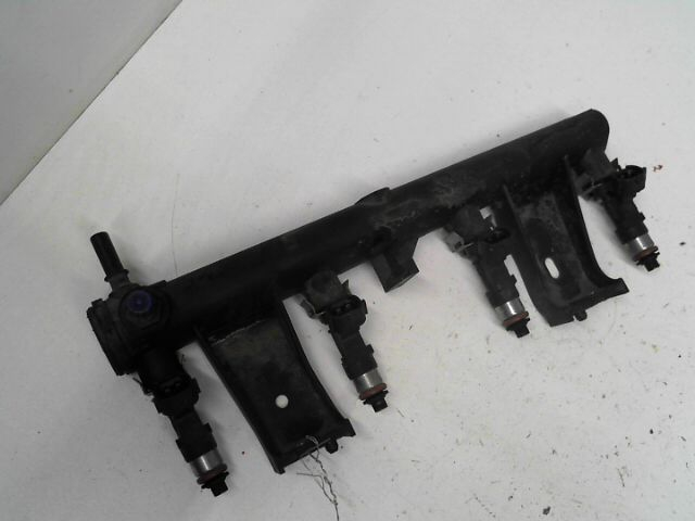 Rampe injection occasion PEUGEOT 207 Phase 1 - 1.6i 16v 110ch