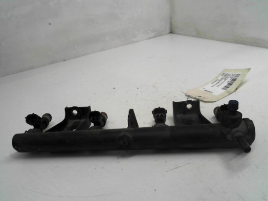 Rampe injection occasion PEUGEOT 207 Phase 1 - 1.6i 16v 110ch