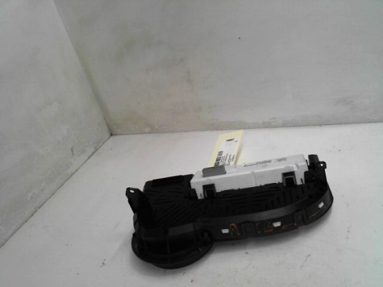 Bloc compteurs occasion RENAULT TWINGO II Phase 2 - 1.5 DCI 75ch