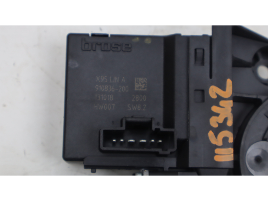 MOTEUR LEVE-VITRE AVD