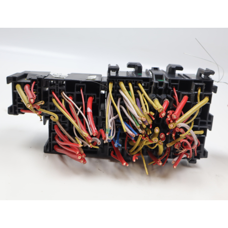 Platine fusible av occasion RENAULT CLIO IV Phase 2 - 0.9i TCE