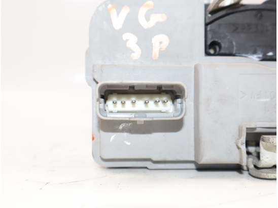 Serrure porte avg occasion PEUGEOT 206 Phase 2 - 1.4i 75ch