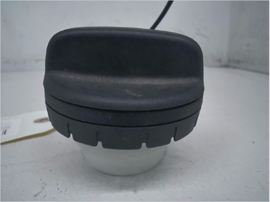 Bouchon reservoir a carburant occasion TOYOTA YARIS IV Phase 1 - 1.5i EH 93ch