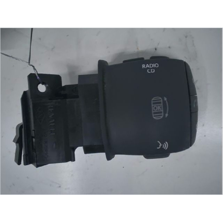 Commande autoradio occasion RENAULT LAGUNA III Phase 2 - 2.0 DCI 16v 130ch