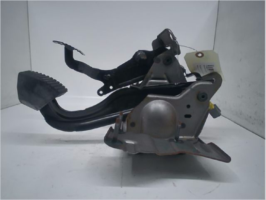 Pedalier complet occasion PEUGEOT 207 Phase 1 - 1.4 HDI 70ch