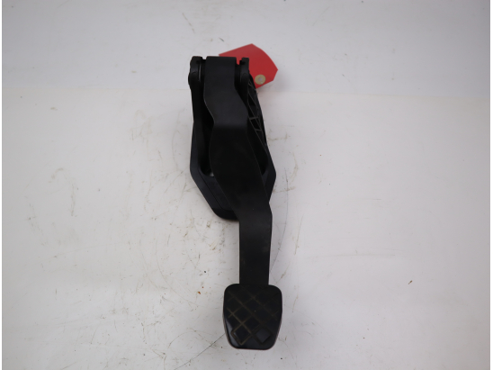 Pedale embrayage occasion VOLKSWAGEN POLO VI phase 1 - 1.6 TDI 95ch