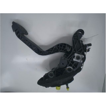 Pedale embrayage occasion FORD FIESTA VI Phase 2 - 1.0i 12v 100ch
