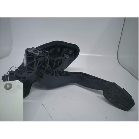 Pedale embrayage occasion FORD FIESTA VI Phase 2 - 1.0i 12v 100ch