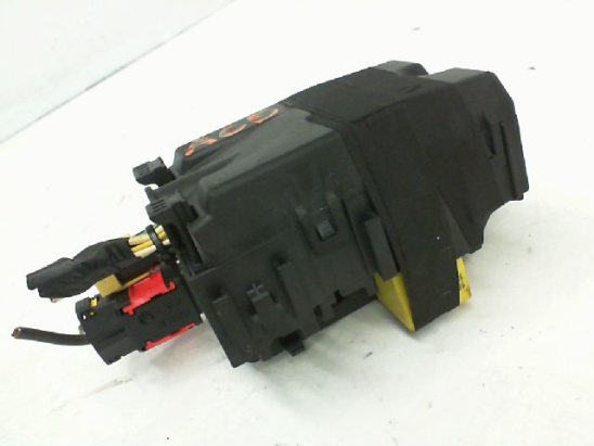 Boite a fusibles occasion PEUGEOT 208 Phase 1 - 1.2 VTI 82ch