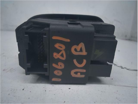 Commande lève-glace porte avant gauche occasion PEUGEOT EXPERT I Phase 2 - 1.9 D 8V 70ch