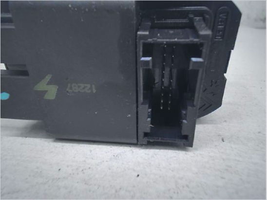 COMMANDE LEVE-GLACE PORTE AVG