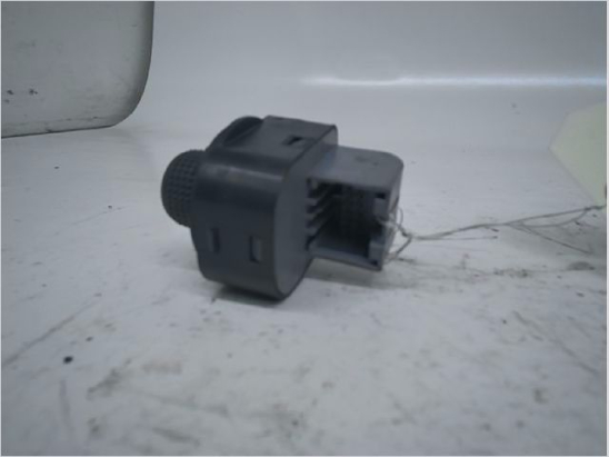 COMMANDE RETROVISSEUR EXT ELECTRIQUE