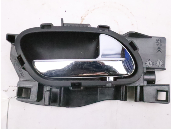 Poignee int porte avd occasion PEUGEOT 5008 I Phase 1 - 2.0 HDI 150ch