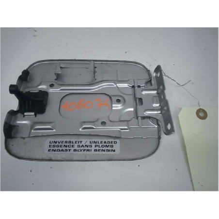 VOLET DE TRAPPE CARBURANT