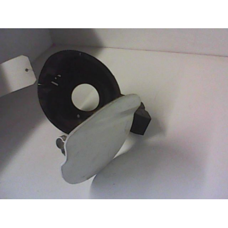 VOLET DE TRAPPE CARBURANT