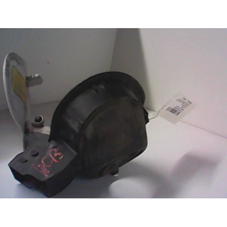 VOLET DE TRAPPE CARBURANT