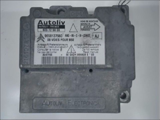 Boitier pyrotechnique occasion CITROEN C4 I Phase 1 - 1.6i 16v