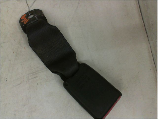 Ancrage ceinture arrière droit occasion SUZUKI SWIFT III Phase 1 - 1.3i 90ch