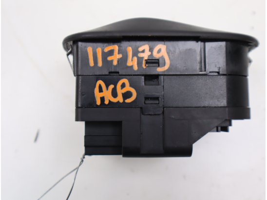 Commande lève-glace porte avant gauche occasion PEUGEOT 206 Phase 1 - 1.4i