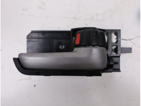 Poignee int porte ard occasion SUZUKI SPLASH Phase 1 - 1.3 DDIS 75ch