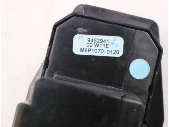 Commande lève-glace porte avant gauche occasion VOLVO V70 I Phase 2 - 2.5 D 140ch