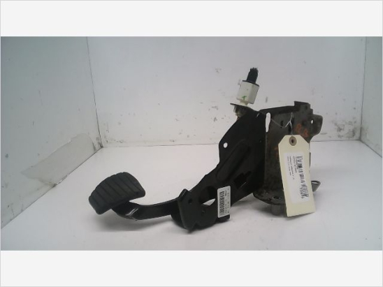 Pedale de frein occasion RENAULT MEGANE III Phase 1 - 1.6i 16v 110ch