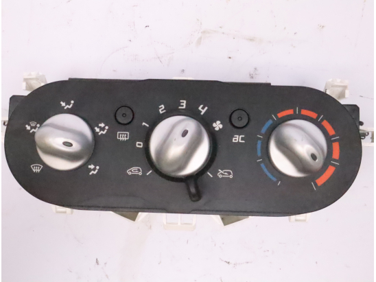 Commande de chauffage occasion RENAULT TWINGO II Phase 1 - 1.2i 16v 75ch