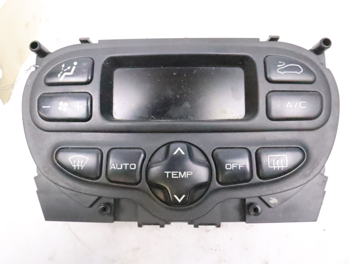 Commande de chauffage occasion PEUGEOT 307 CC Phase 1 - 2.0e 138ch