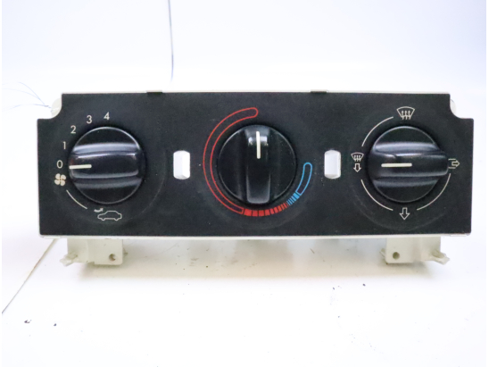 Commande de chauffage occasion PEUGEOT 306 Phase 1 - 1.9 D