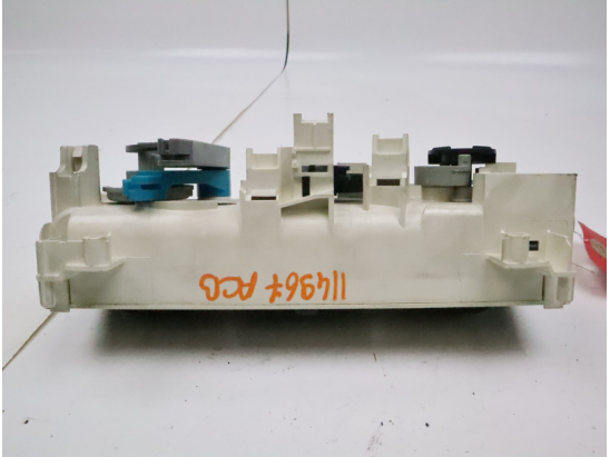 Commande de chauffage occasion PEUGEOT 306 Phase 1 - 1.9 D