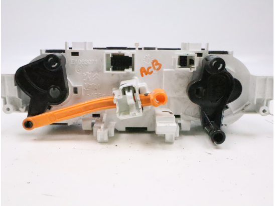 Commande de chauffage occasion PEUGEOT 208 Phase 1 - 1.4 HDI 68ch