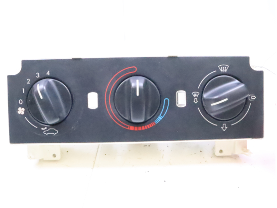Commande de chauffage occasion PEUGEOT 306 Phase 2 - 1.4i
