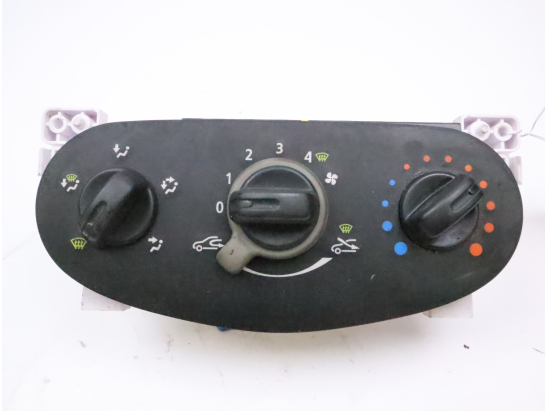 Commande de chauffage occasion DACIA SANDERO I Phase 1 - 1.5 DCI 85ch