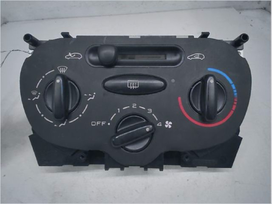 Commande de chauffage occasion PEUGEOT 206 Phase 2 SW - 1.1i 60ch
