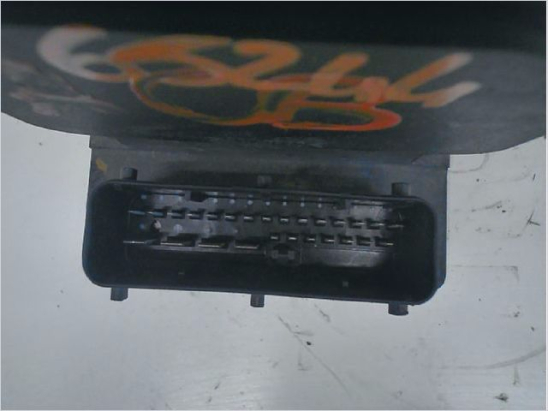 Calculateur abs occasion NISSAN PRIMERA III Phase 1 - 2.0 TD 90ch