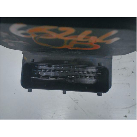 Calculateur abs occasion NISSAN PRIMERA III Phase 1 - 2.0 TD 90ch