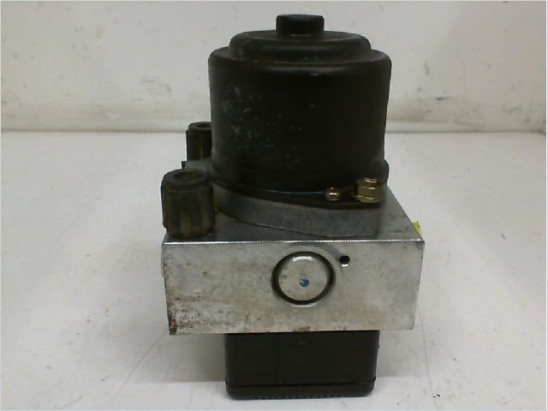 Calculateur abs occasion TOYOTA LANDCRUISER III Phase 2 - 3.0 D-4D