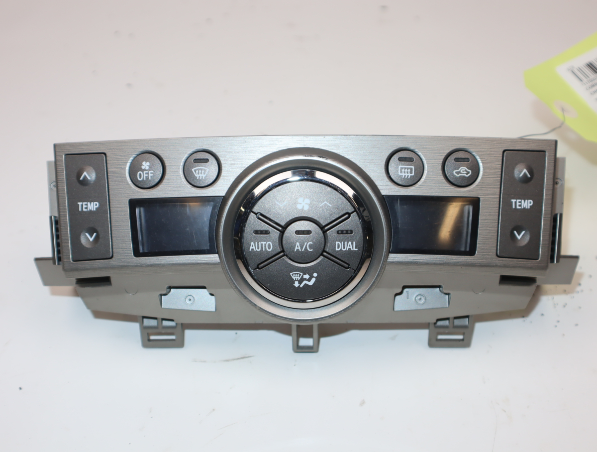 Commande de chauffage occasion TOYOTA VERSO Phase 1 - 126 D-4D