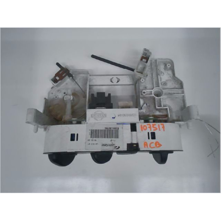 Commande de chauffage occasion NISSAN TERRANO II Phase 4 - 2.7 TDi 125ch
